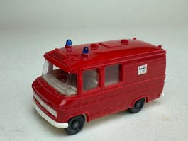 Wiking Mercedes Feuerwehr Krankenwagen mit Papieraufkleber