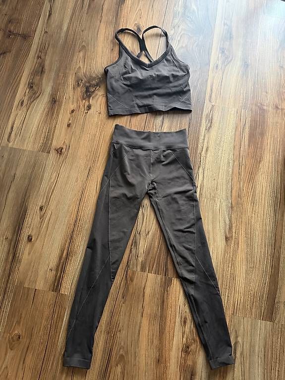 Lululemon Lots de vêtements: Lululemon Set Get Low Gr. S – Neuf (Voir description) à Zürich par My_little_boutique