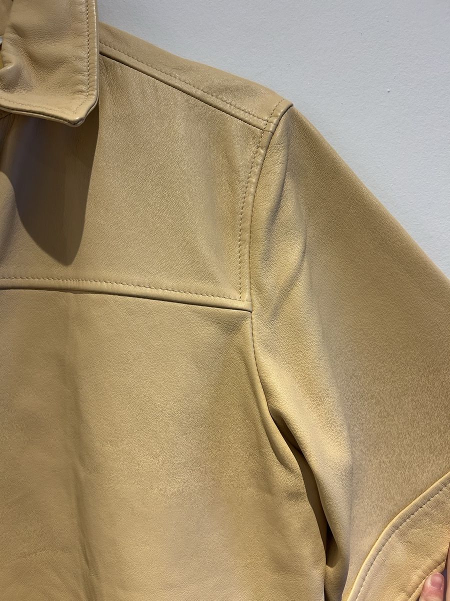 H&M Camicette: H&M Edition Hemd aus Leder – Usato da Aeugst am Albis venduto da schatzkistee 1