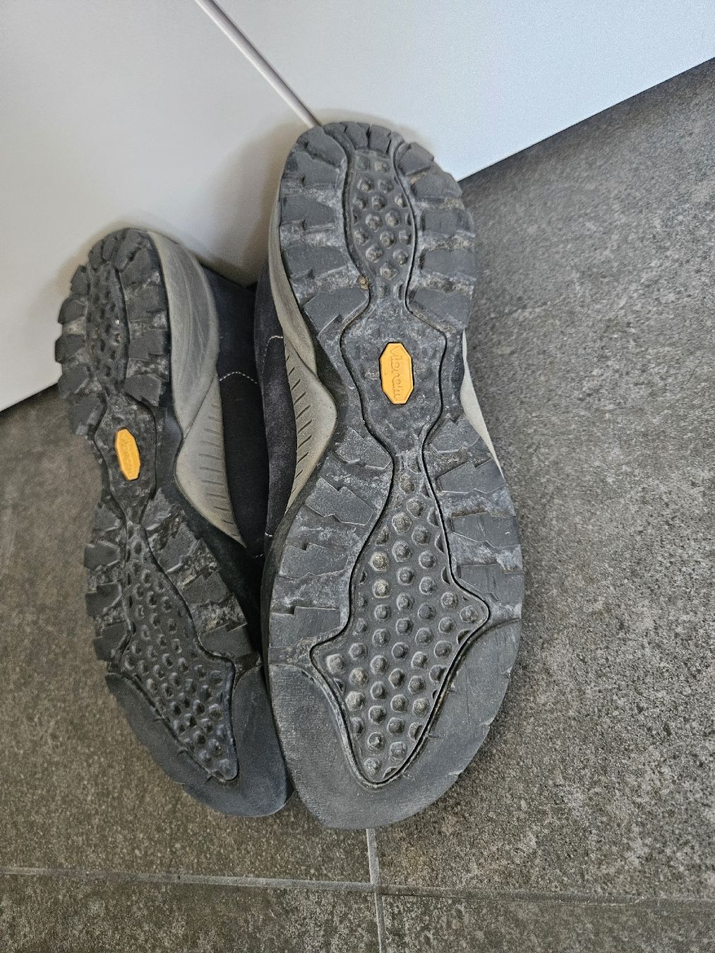 Scarpa Scarpe da uomo: Scarpa - Mojito grises (taille 45) – Usato da Bussigny venduto da niwa_mikan 3