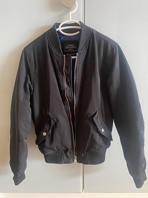 Giacche: Bershka Bomberjacke – Usato da Langnau am Albis venduto da Monikacv16