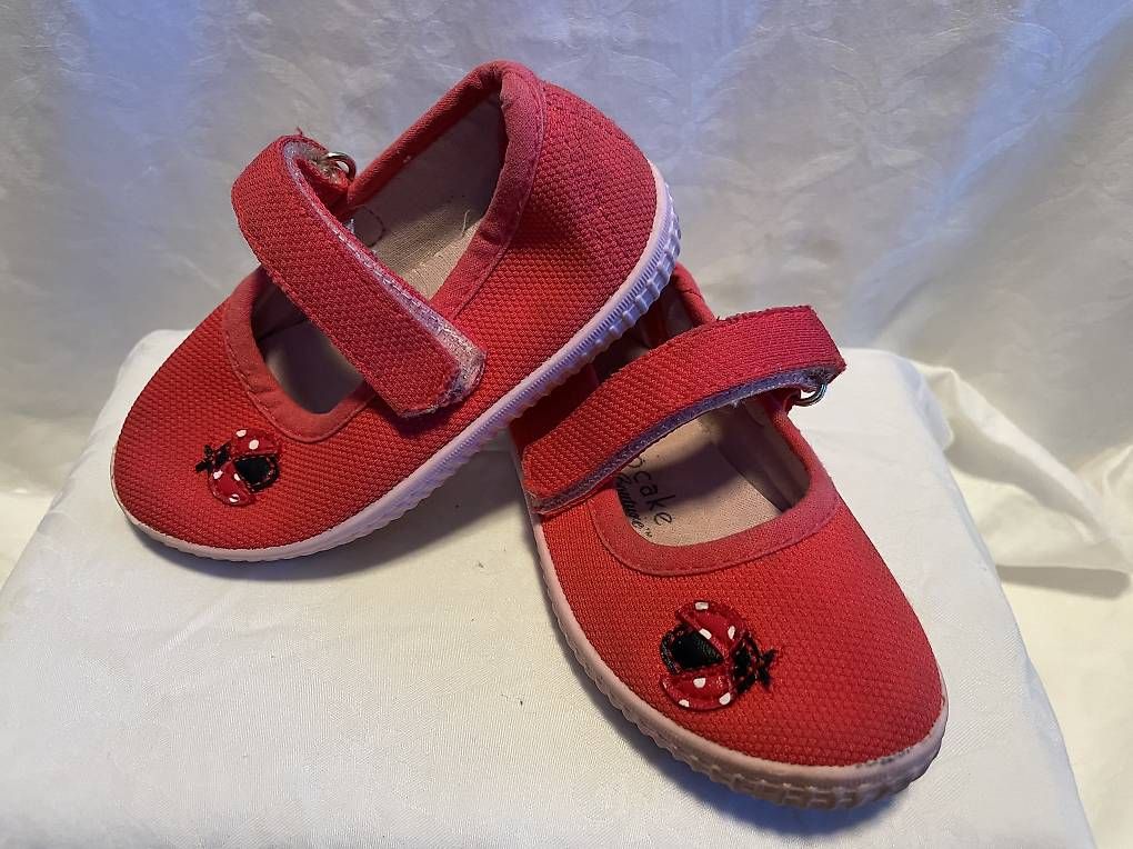 Scarpe per ragazze: Cupcake Sandalen Gr 20 – Usato da Bischofszell venduto da mvmarta88