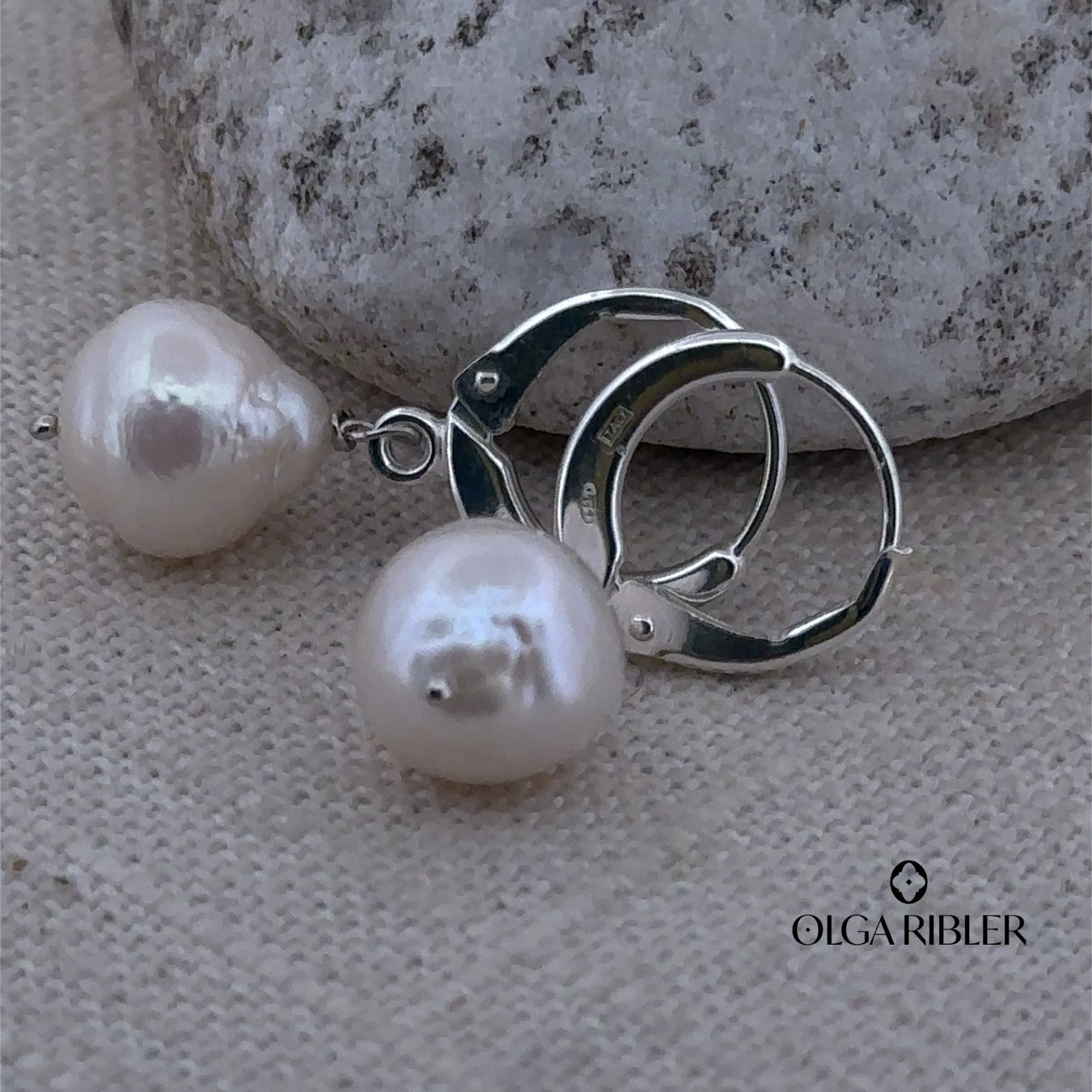 Olga Ribler Orecchini pendenti & Orecchini a lobo: Sterling Silber 925 Creolen mit Süsswasser Perlen – Nuovo (secondo la descrizione) da Luzern venduto da Schmuckoutlet 1