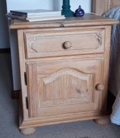 Schlafzimmer Holz, Pinie gekalkt, nur bis 31.8.26