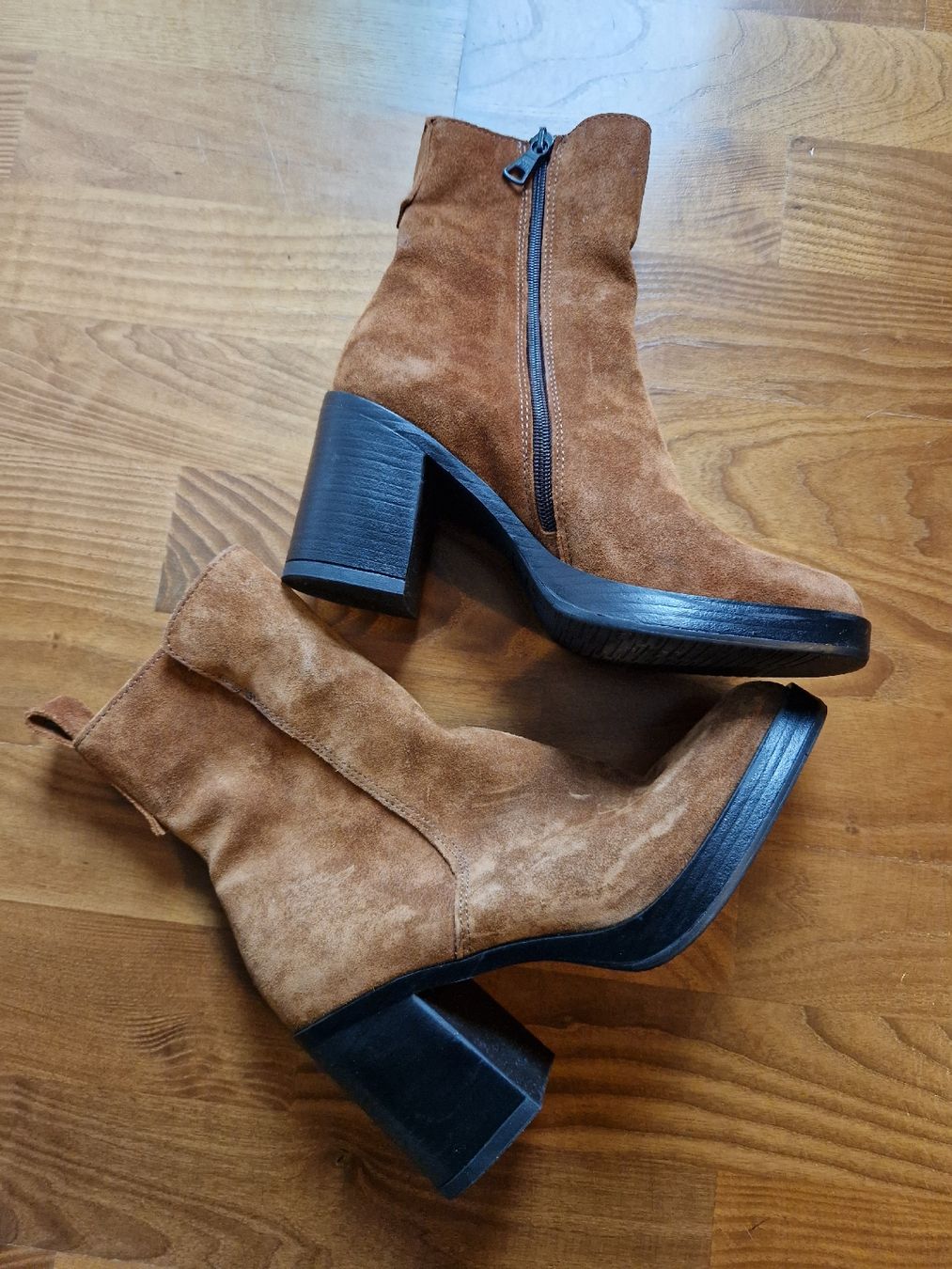 Mjus Damenschuhe: Mjus Halbstiefel Micaela Wildleder, Grösse 37 – Neu und originalverpackt aus Zürich von stefanella