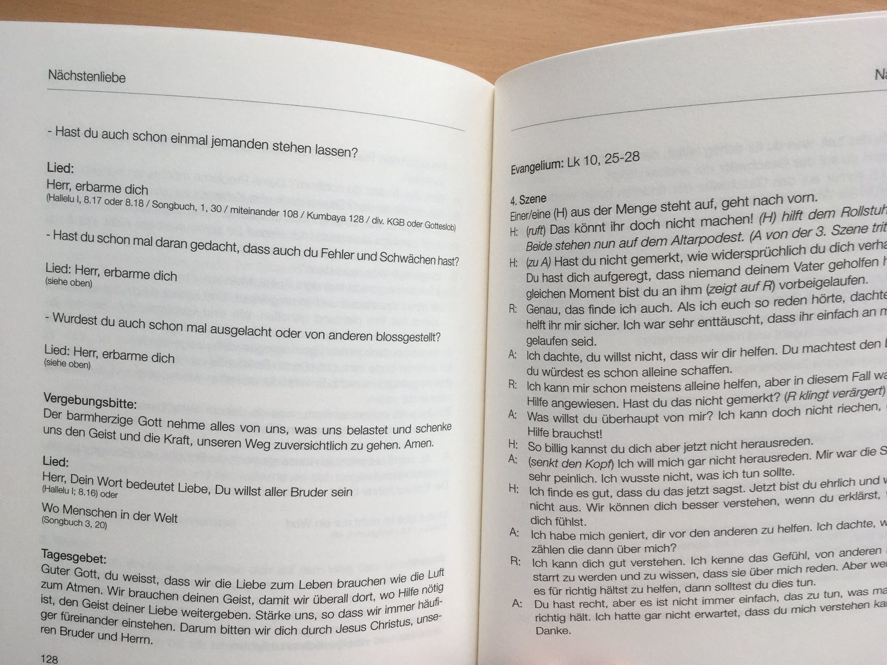 Libri: Mit Jugendlichen Gottesdienst feiern – Nuovo (secondo la descrizione) da Grenchen venduto da Kogi7 7
