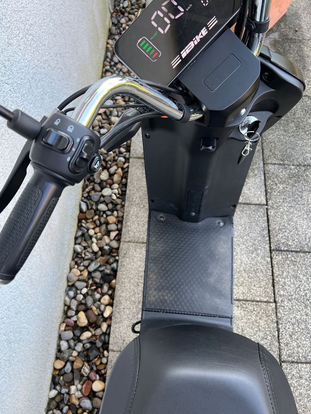 Scooters: E-Roller 500 Watt 25km/h max. – D'occasion à Männedorf par tomdiver007 7