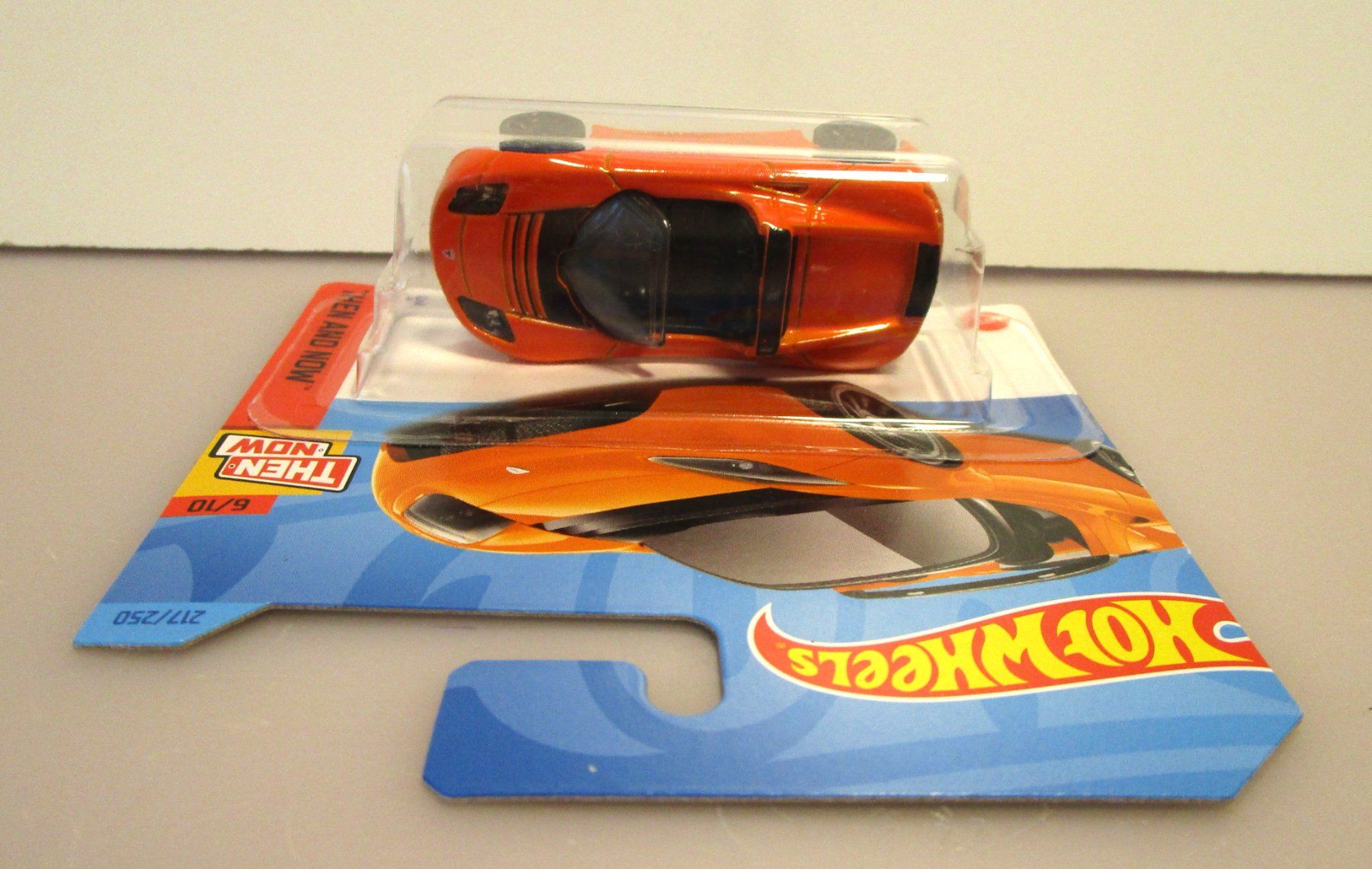 Hot Wheels Modellautos: HOT WHEELS TESLA ROADSTER - HKJ44 – Neu und originalverpackt aus Chêne-Bourg von  3
