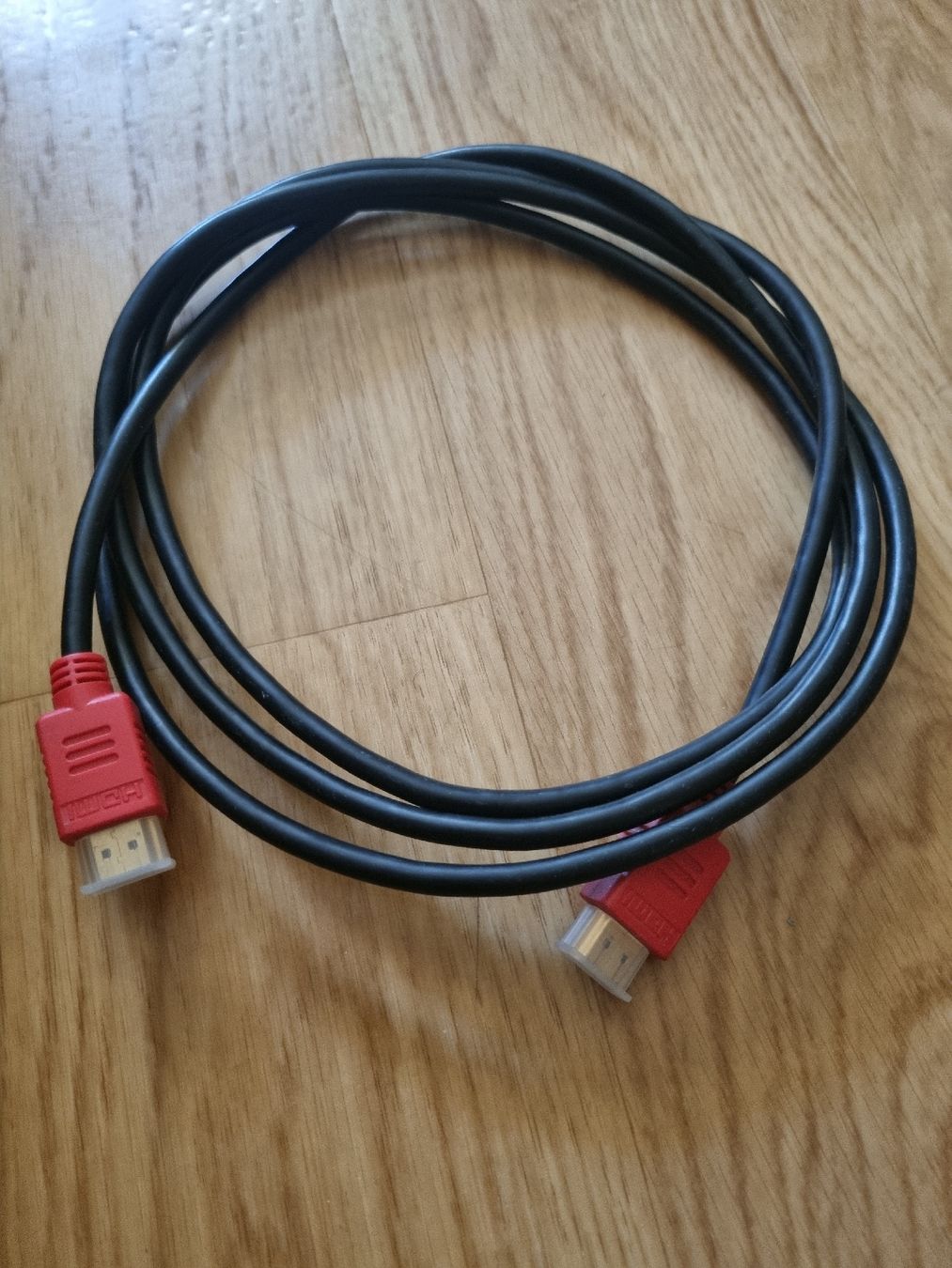 Cavi: HDMI Kabel  – Usato da Chur venduto da Beimirhates