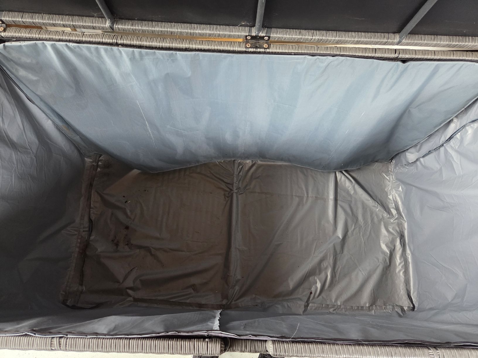 Coffres de rangement: Kissenbox  – D'occasion à Unterschächen par Fixu86 5