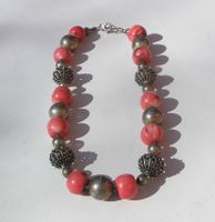 Wunderschöne alte Kette mit Stein und Silberkugeln 925