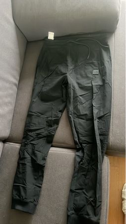 Boss - Stylish Black Joggers, Size L - Perfect for Spring!