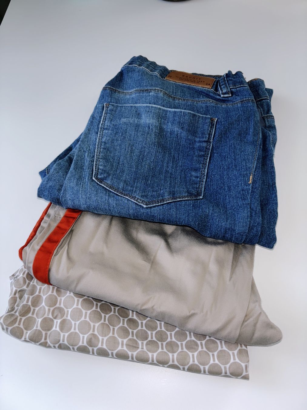 Lotti di vestiti: Kleiderpaket Umstandshosen Gr. 38 – Usato da  venduto da  1