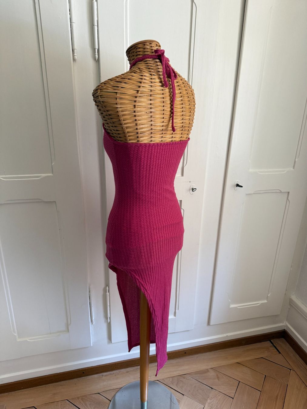 Shein Kleider: Neckholder Kleid magenta 34 – Gebraucht aus Zürich von Diazaio 2