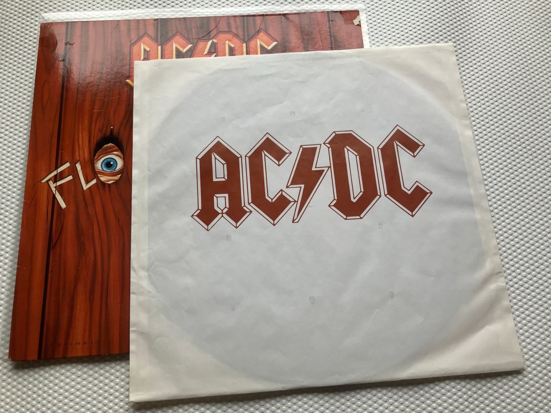 Vinyles: AC/DC – D'occasion à Aarwangen par Jukebox3 4