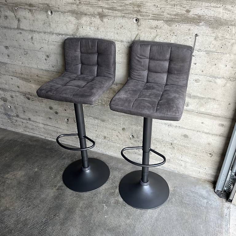 Hocker: 2x tabourets de bar - très bon état – Gebraucht aus La Chaux-de-Fonds von bon_2569