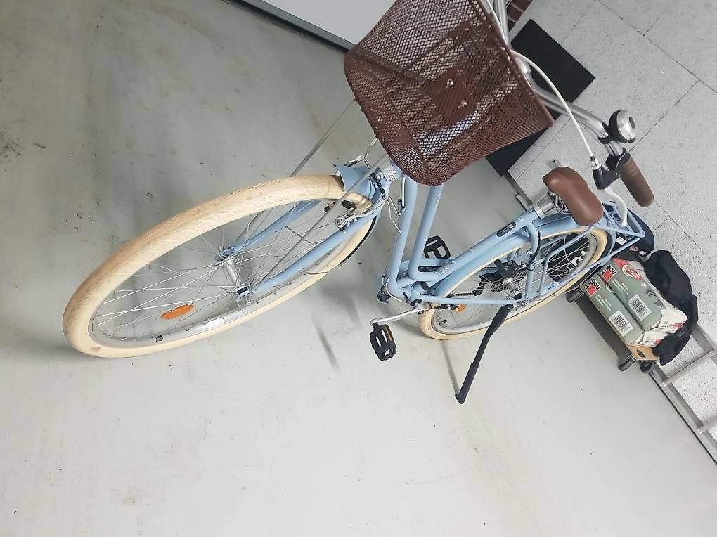 Velos: Damen hellblaues Fahrrad – Gebraucht aus Rothenburg von mar_gp2s 2