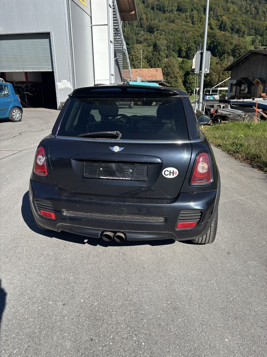 Mini Autos: Mini Cooper ab Platz – Gebraucht aus Ringgenberg BE von mai_ph6w 1