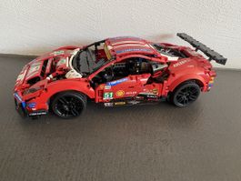 Lego Technic Ferrari 488 GTE rot neuwertiger Zustand