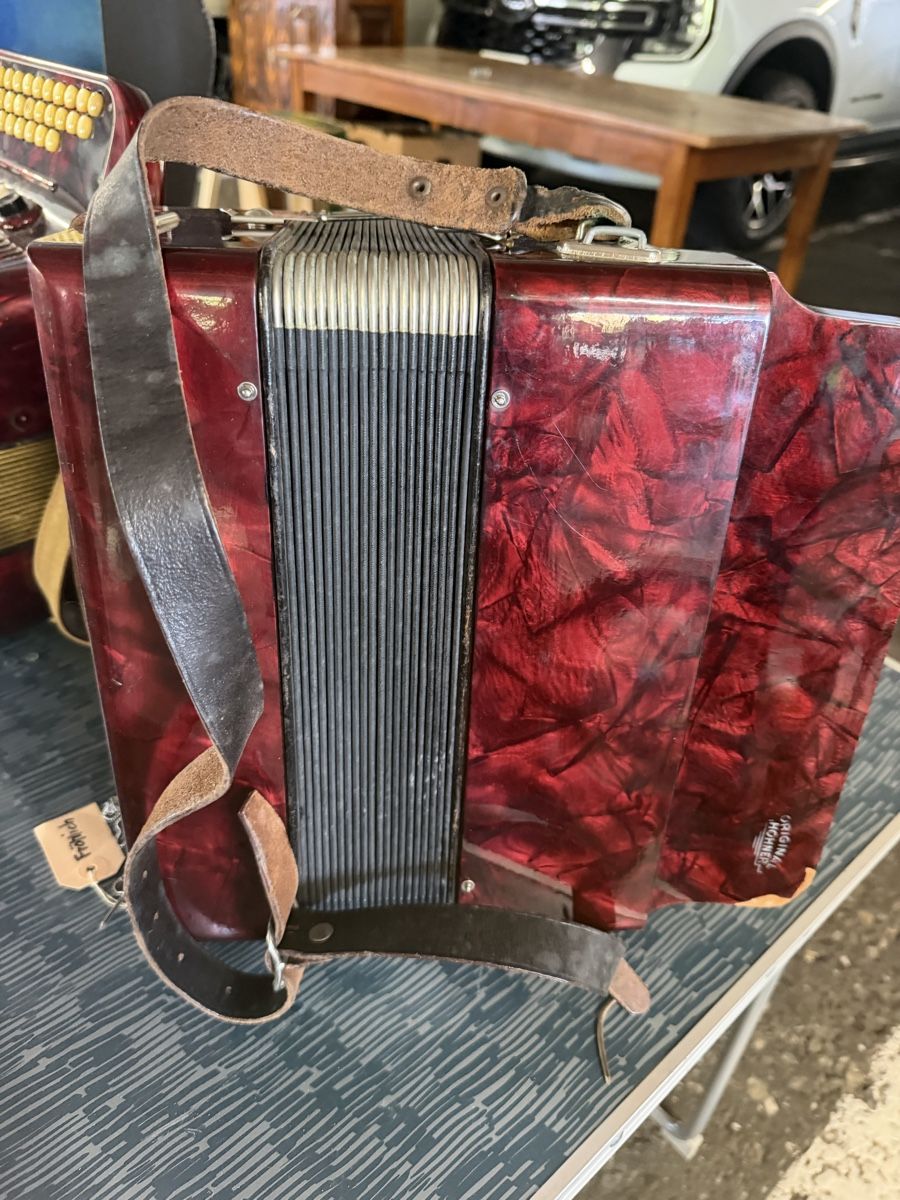 Hohner Strumenti musicali: Hohner Norma 1 – Usato da Muhen venduto da MiGeiss64 5