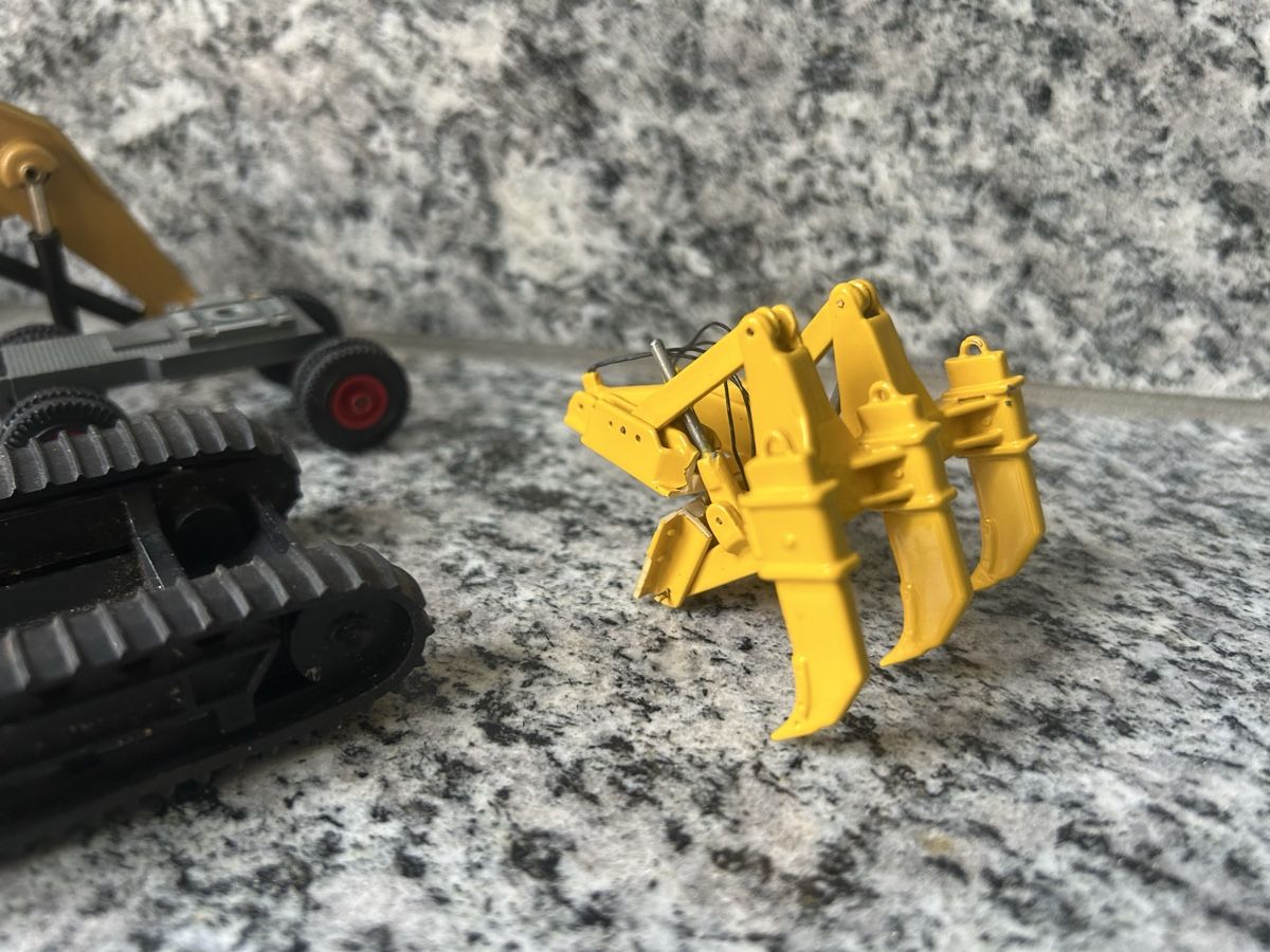 Excavateurs: Konvult Bastelreste, 1:50 – Défectueux à Horw par Tigercat635 4