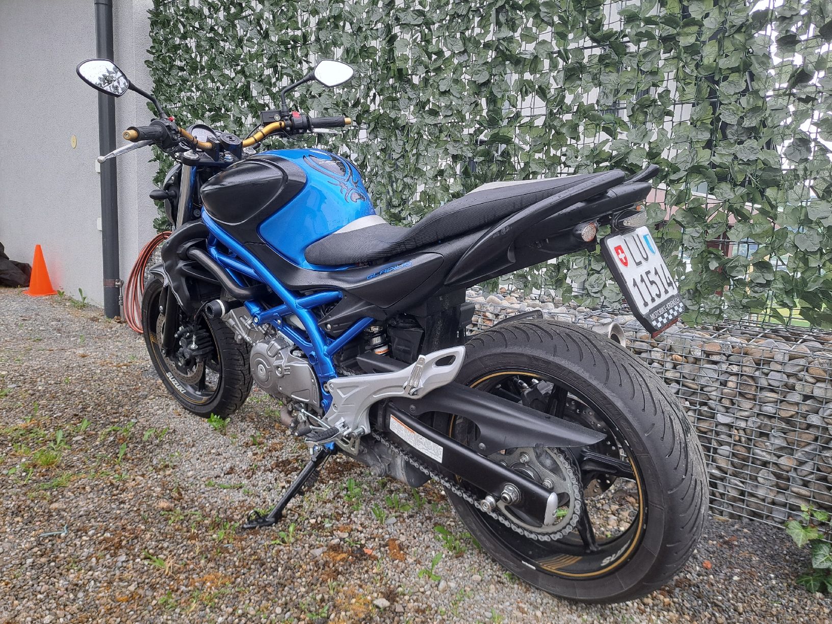 Suzuki Strada: Suzuki SFV 650 A – Usato da Hitzkirch venduto da miguman72 7