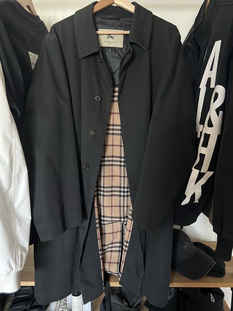 Burberry Cappotti: Burberry Coat – Usato da Walchwil venduto da Smcore