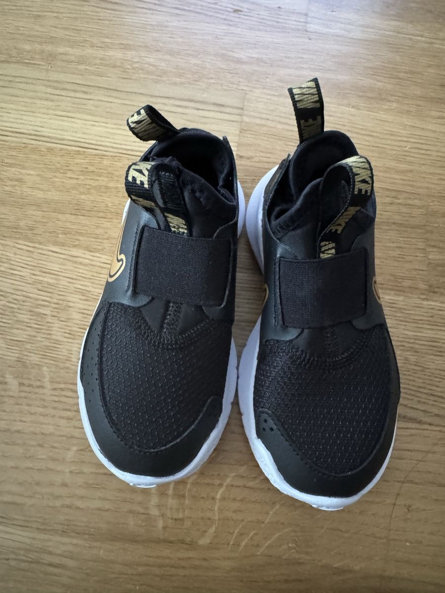 Nike Schuhe für Jungen: Baskets Nike enfant 26 – Neu (gemäss Beschreibung) aus La Chaux-de-Fonds von kel_9khc 1