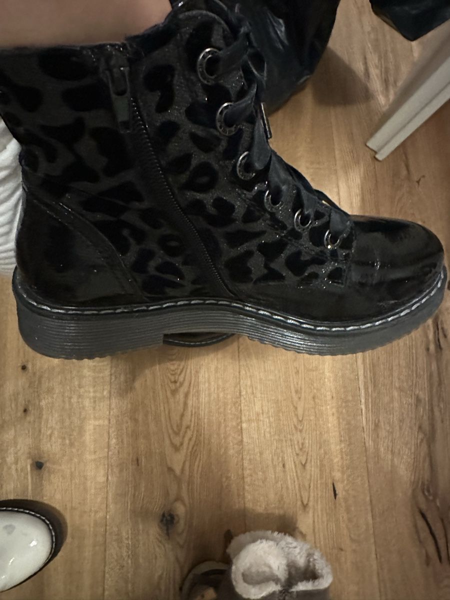 Damenschuhe: Bugatti Schuhe – Gebraucht aus Rudolfstetten von Laramalna 1