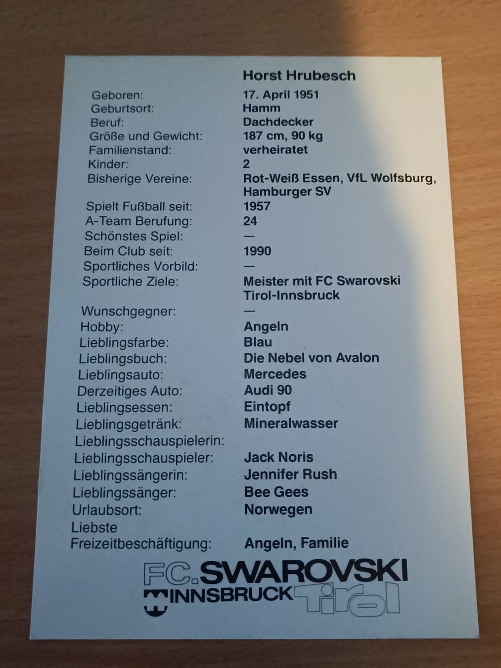 Autografi: Horst Hrubesch - handsigniert – Usato da Menziken venduto da Artographs 1