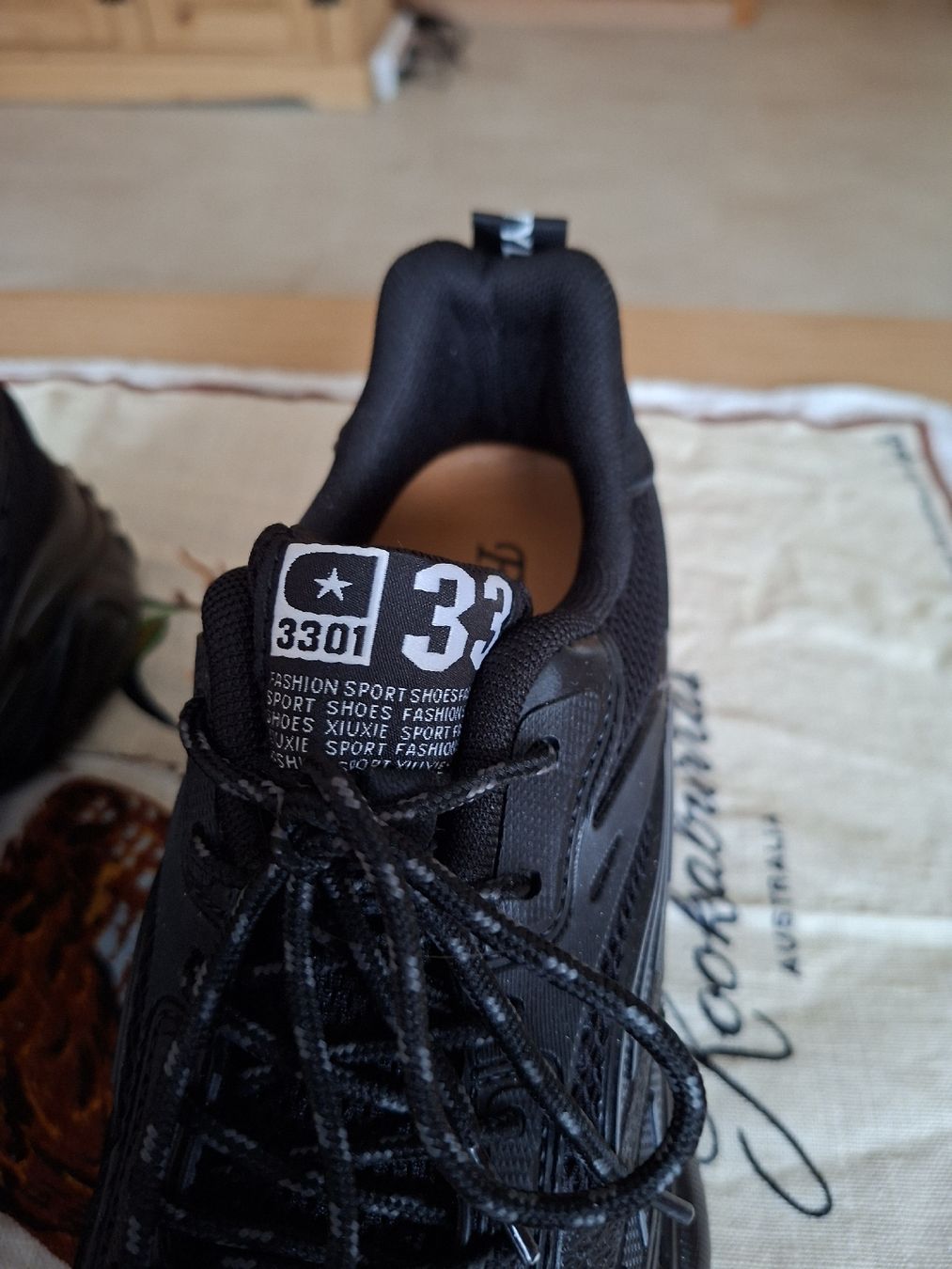 Herrenschuhe: Schwarze Herren Sneaker - Top Zustand, Grösse 40 – Neu (gemäss Beschreibung) aus Marbach LU von antanarivo 1