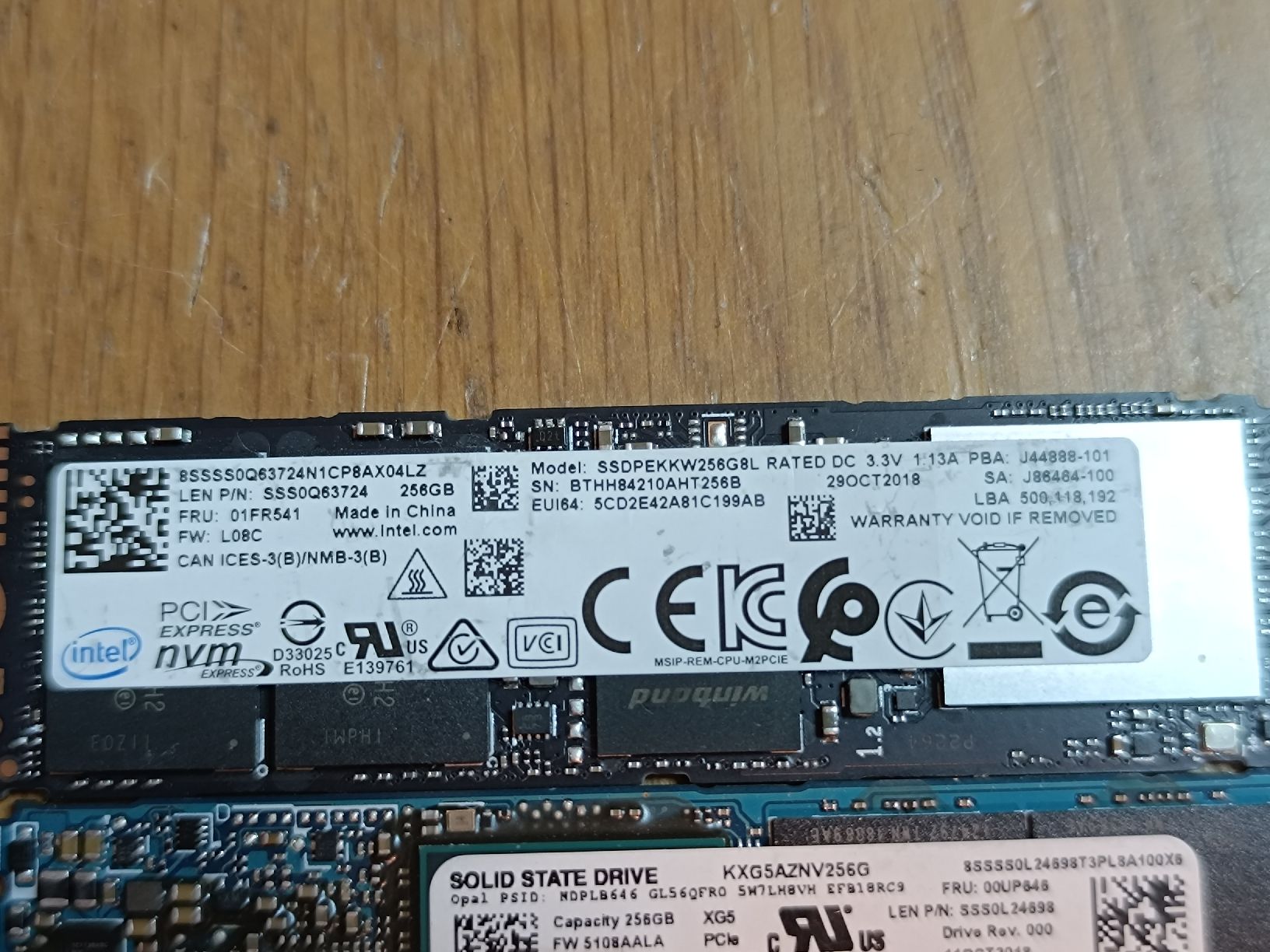 Dischi rigidi: 3x NVMe SSD M.2 de 256Gb, défectueux – Difettoso da Vucherens venduto da vihor 2