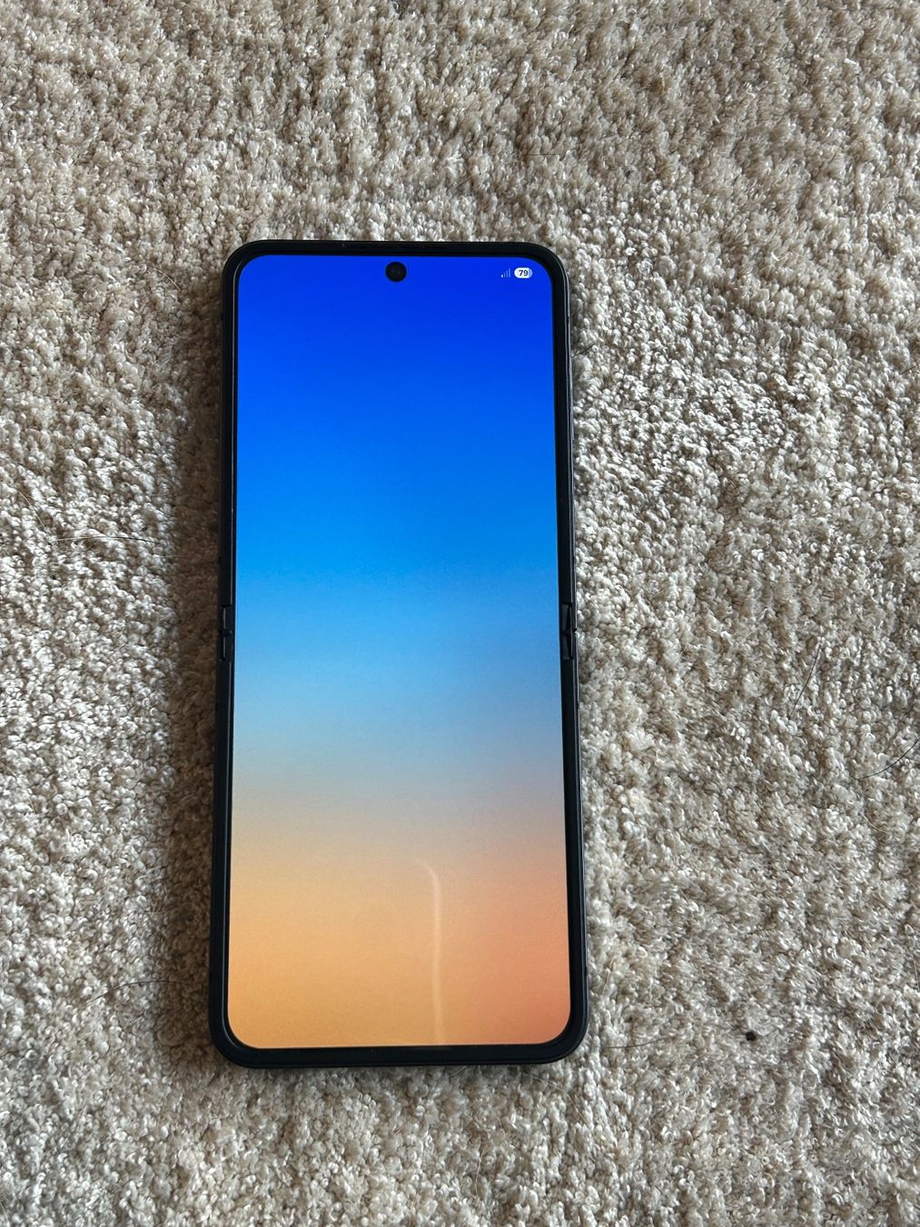 Samsung Telefoni cellulari / Smartphones: Samsung Z Flip 6 256GB – Usato da Mastrils venduto da looaliesch 2