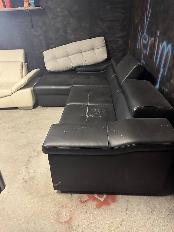 Sofas: Ledersofa – Gebraucht aus Rietheim von olinix