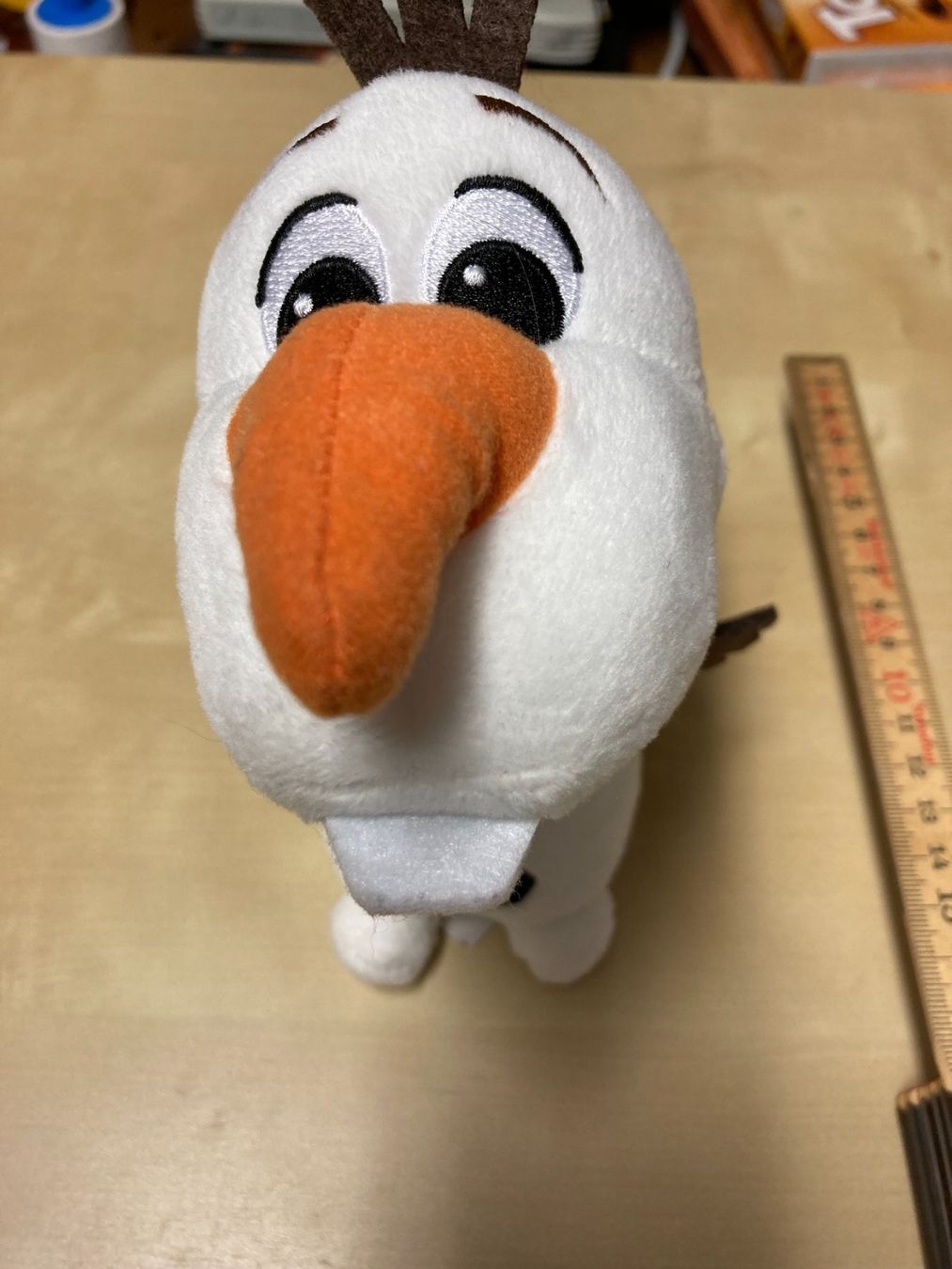 Disney Giocattoli: FROZEN 2 --> OLAF der Plüsch-Schneemann – Usato da Reinach BL venduto da Loma8 4