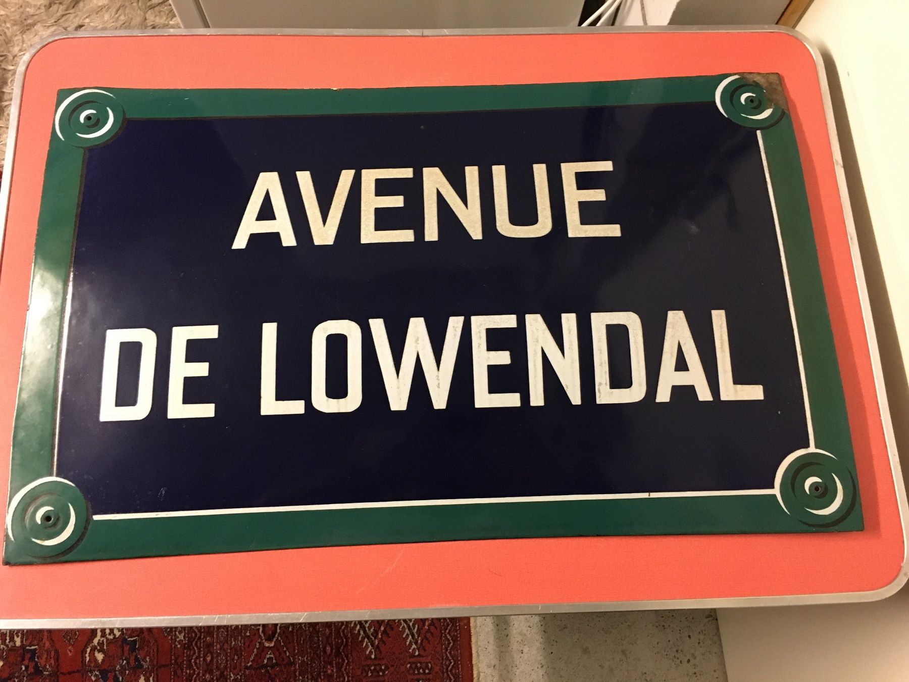 Insegne: Grosse Emailschild AVENUE DE LOWENDAL – Usato da Lanzenhäusern venduto da vic63 1