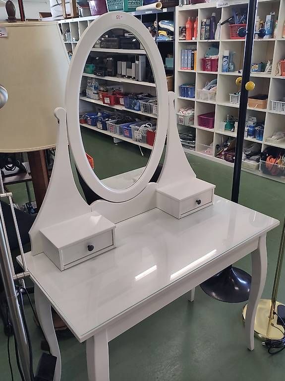 Ikea Tavoli da trucco: Schminktisch weiss – Usato da Pratteln venduto da Cartonsducoeur_bl 1