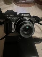 Sony super steadyshot DSC-H10