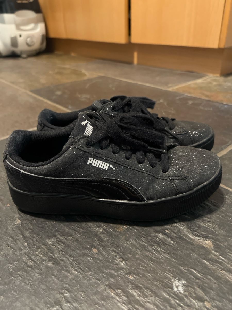 Puma Chaussures filles: Puma Schuhe Glitzer – D'occasion à Weisslingen par lorrue