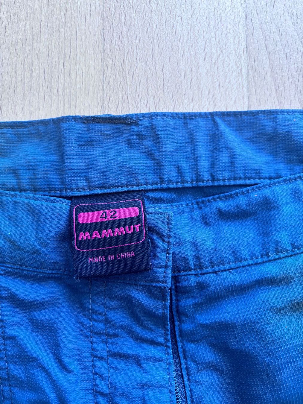 Mammut Pantaloni: Mammut Wanderhose 3/4 Länge – Usato da Thun venduto da Vw_keller 2