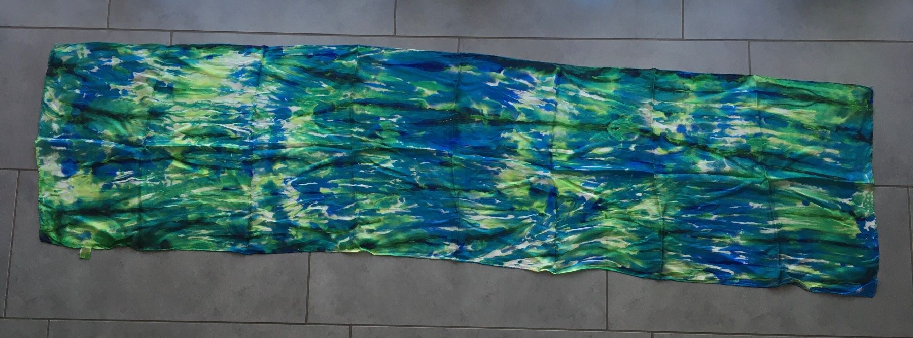 Foulards, Tücher & Schals: Seidenfoulard blau-grün – Neu (gemäss Beschreibung) aus Bern von 3yvo3