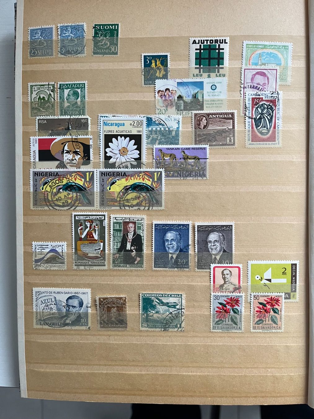 Tous les timbres: Briefmarkenalbum Ausland – D'occasion à Dintikon par Redgar58 8