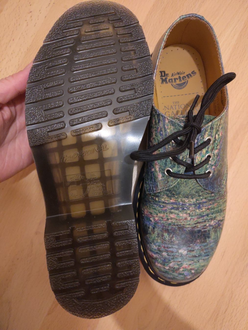 Dr. Martens Scarpe da uomo: Dr. Martens mit arts Collaboration – Usato da Luzern venduto da Carmen.Steiger 2