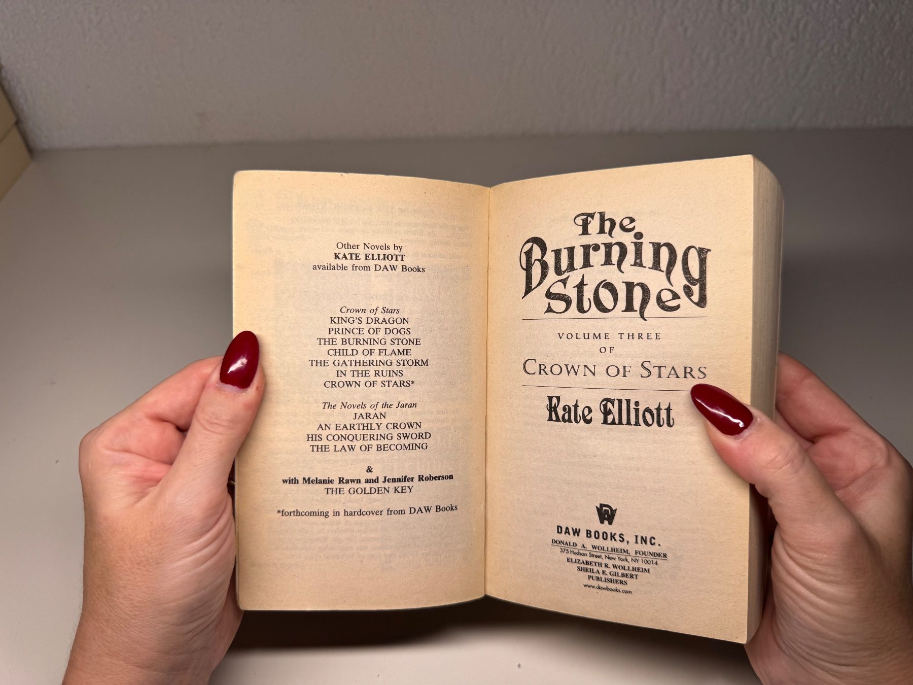 Libri: NOVEL: Kate Elliot, The Burning Stone – Usato da Grosswangen venduto da English_books 3