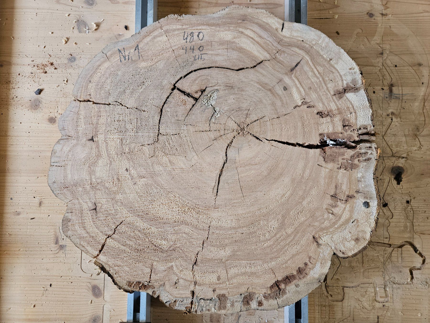 Articles en bois: Baumscheibe Kirschbaum Holz – Neuf (Voir description) à Schangnau par egli6.2