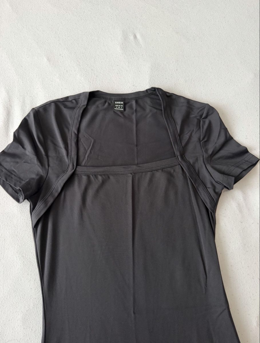 Vestiti: Schwarzes mini Kleid – Nuovo (secondo la descrizione) da Oftringen venduto da soraia.i 1
