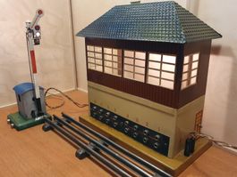 Märklin Stellwerk 13728/8 mit Hauptsignal 13956 in Spur 0
