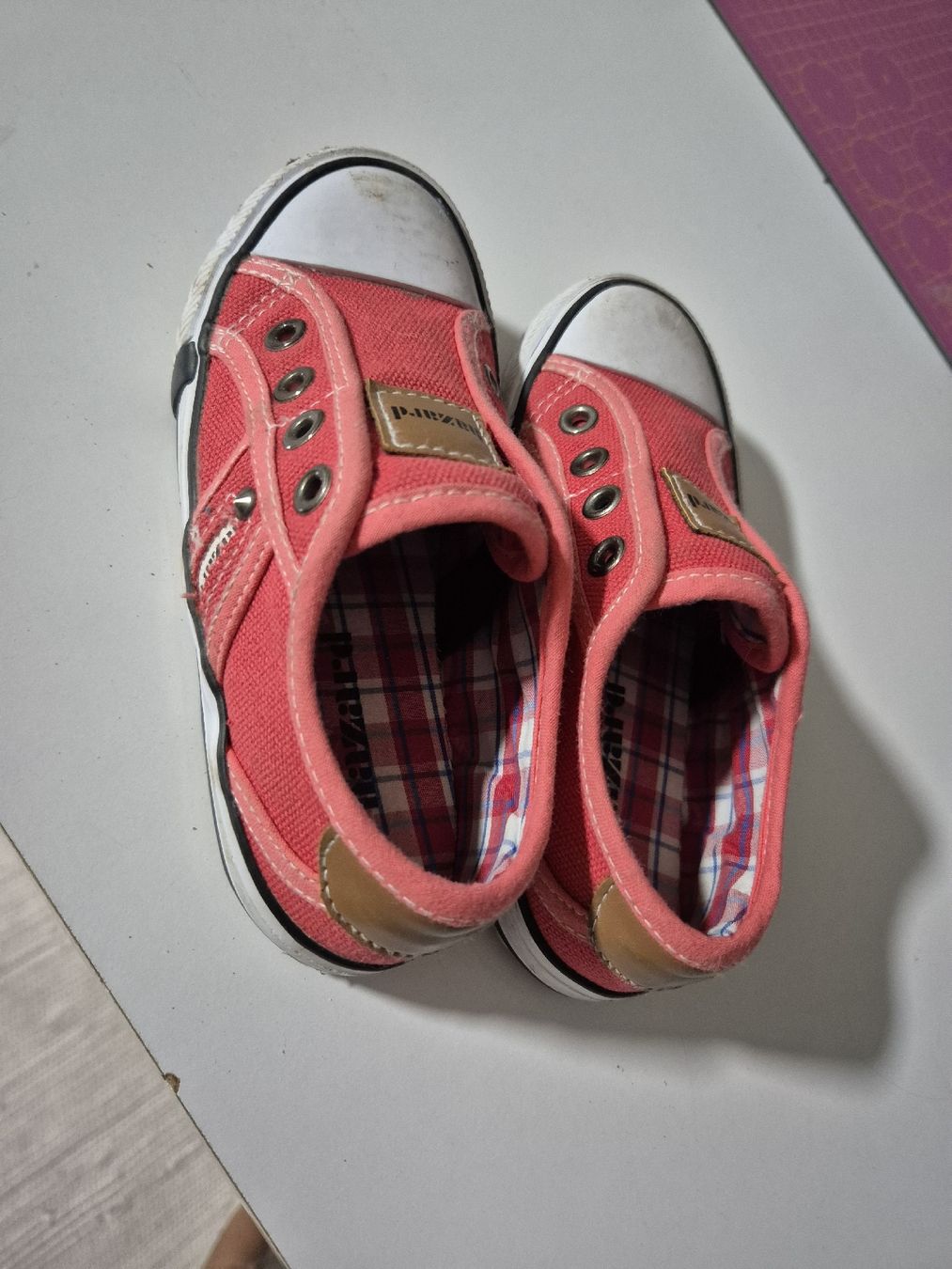 Scarpe per ragazzi: Sneaker Kinder 27 rot Hazard – Usato da Wynigen venduto da La_Talpa 3