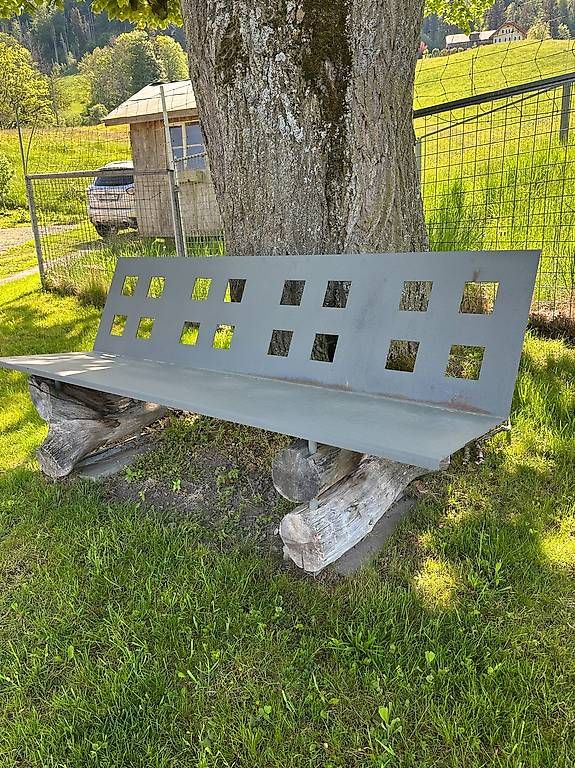 Panchine: Spezielle Gartenbank – Usato da Schüpfheim venduto da Prisi62