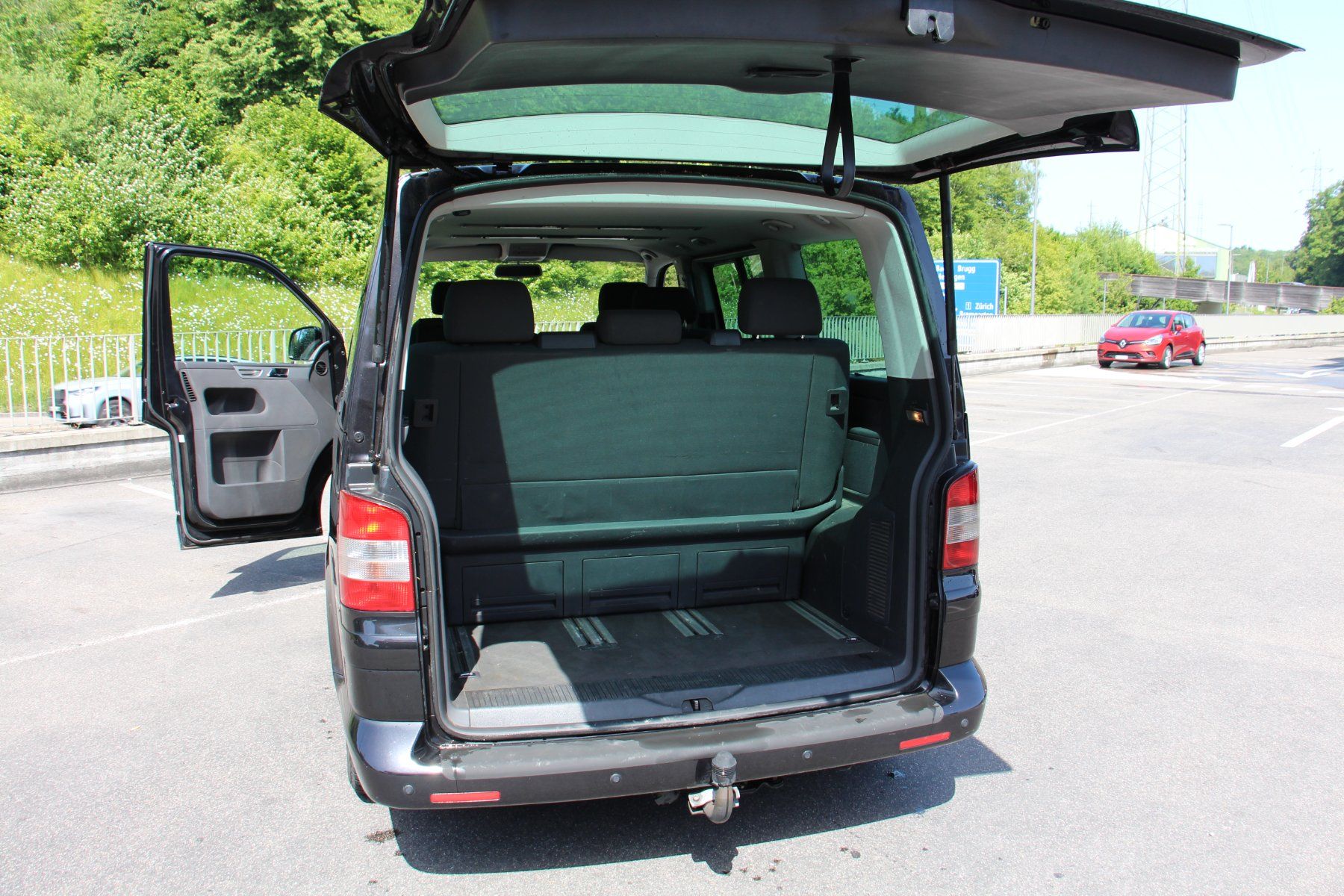 VW Automobili: VW T5 Multivan Comfortline 174 PS, event. Getriebeschaden – Difettoso da Eggenwil venduto da Patmaan 5